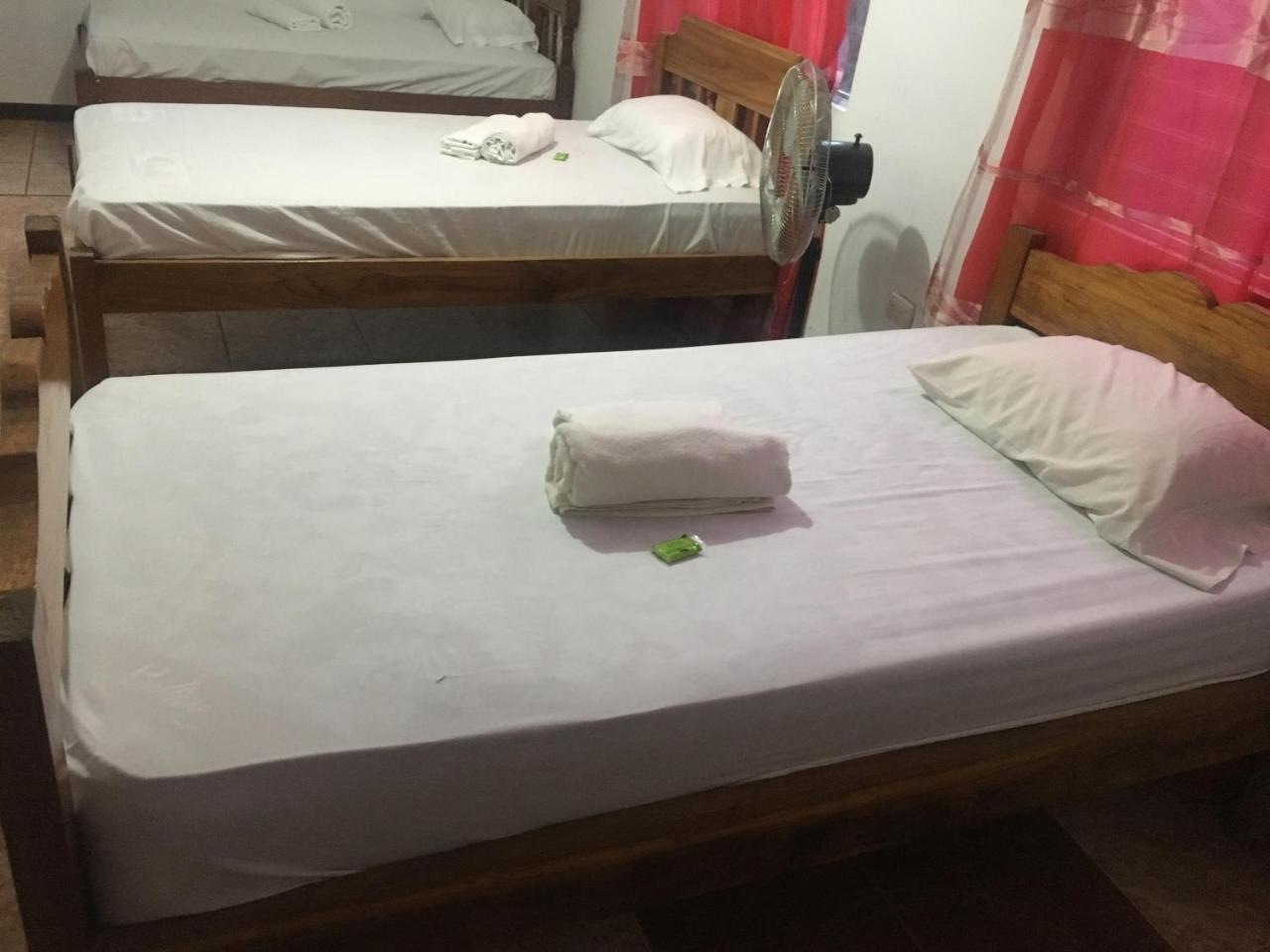 Hostel Orozco - Costa Rica Río Cuarto Екстериор снимка
