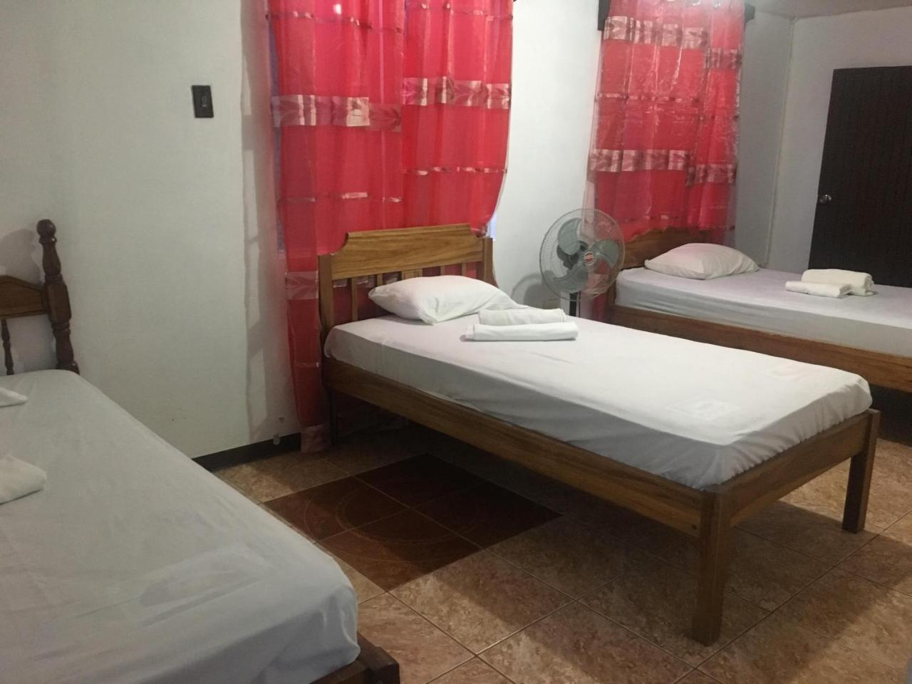 Hostel Orozco - Costa Rica Río Cuarto Екстериор снимка
