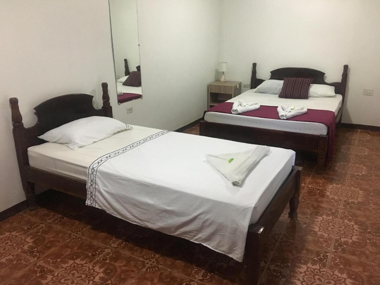 Hostel Orozco - Costa Rica Río Cuarto Екстериор снимка