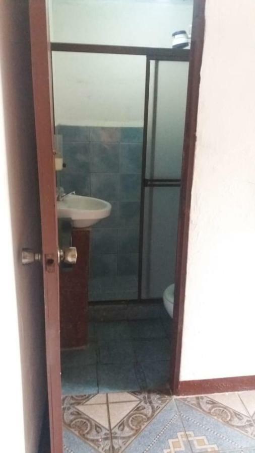 Hostel Orozco - Costa Rica Río Cuarto Екстериор снимка